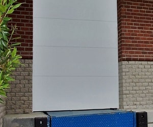 CommercialGarageDoor_Amarr_SectionalSteel_Model2042