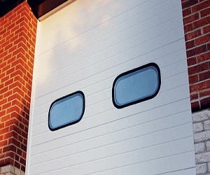 CommercialGarageDoor_Amarr_SectionalSteel_Model2742