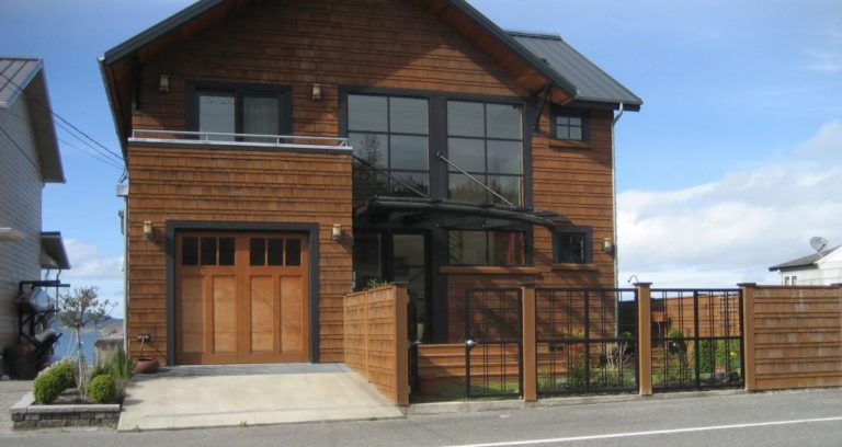 Heritage-Classic-E103S-Northwest-Door